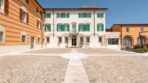 Hotel in Provincia Castel d’Azzano - Hotel Villa Malaspina