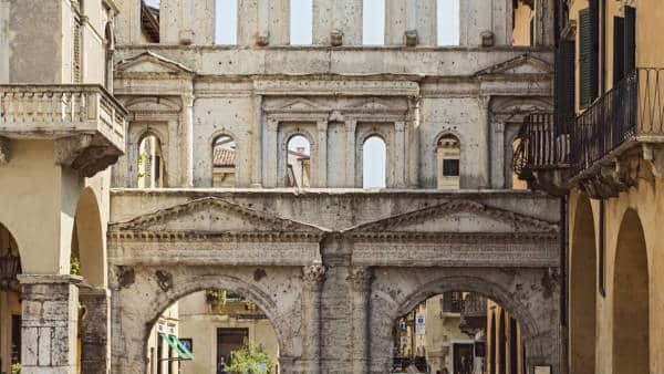 Monumenti Verona - Porta dei Borsari