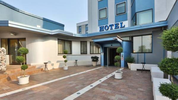 Hotel San Bonifacio - Best Western Soave Hotel