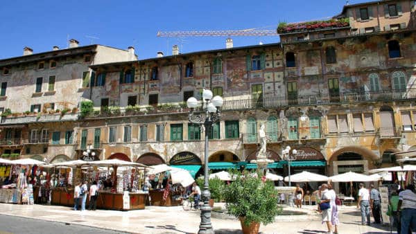 Piazze e porte Verona - Piazza delle Erbe