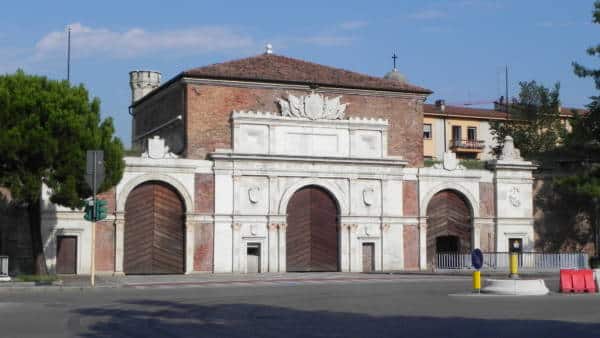 Monumenti Verona - Porta Vescovo