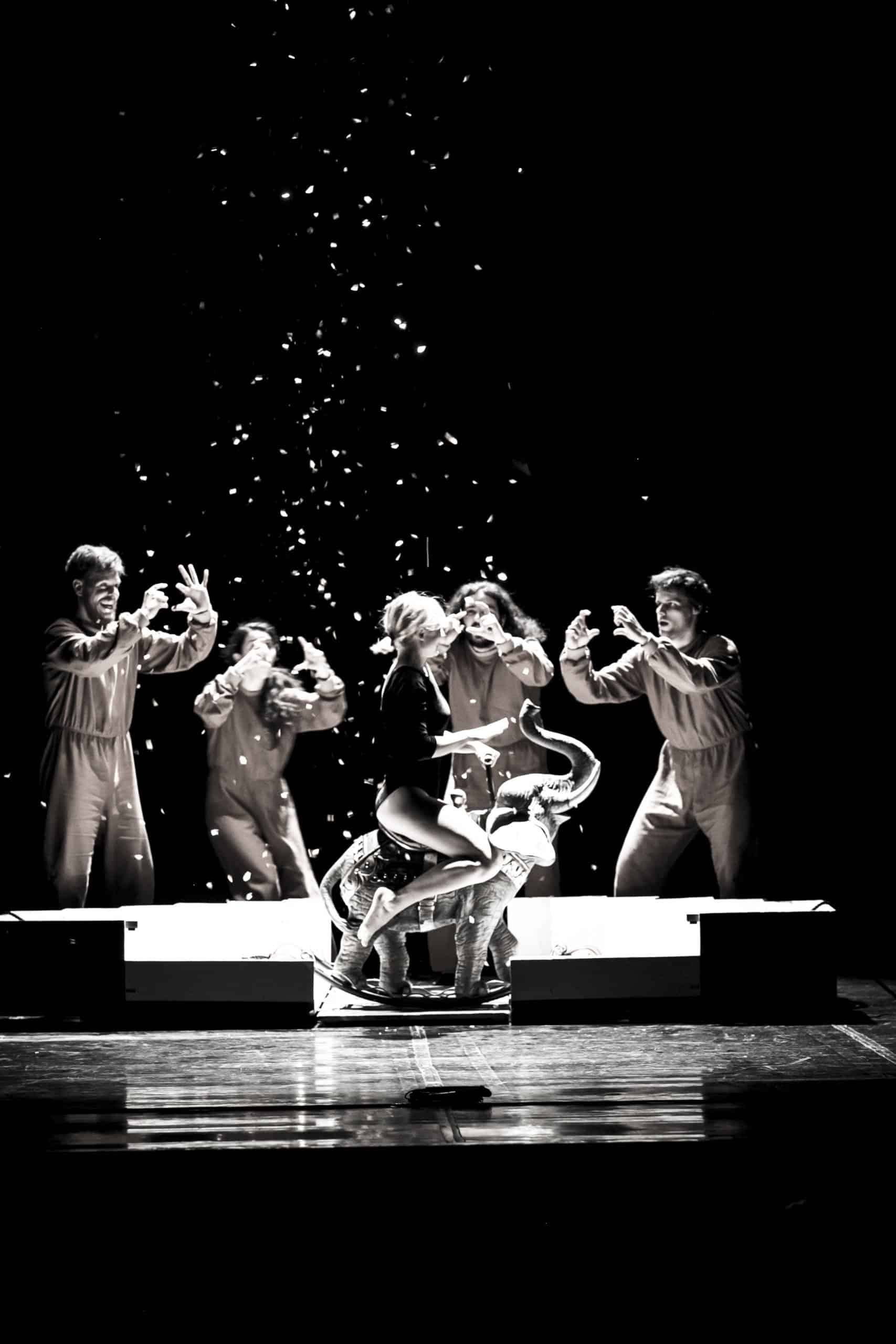 Ippogrifo produzioni "Iliade" al Cinema Teatro Astra