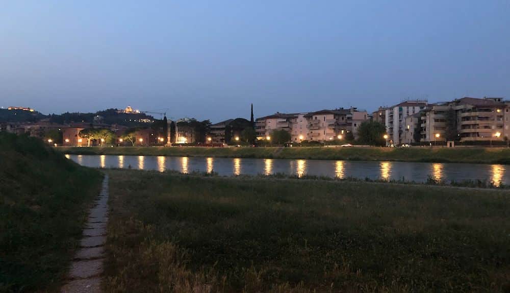 La spiaggetta di porta fura di sera