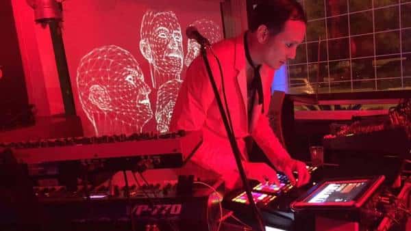 MEGAHERTZ “Piccolo Teatro Circo Creativo”