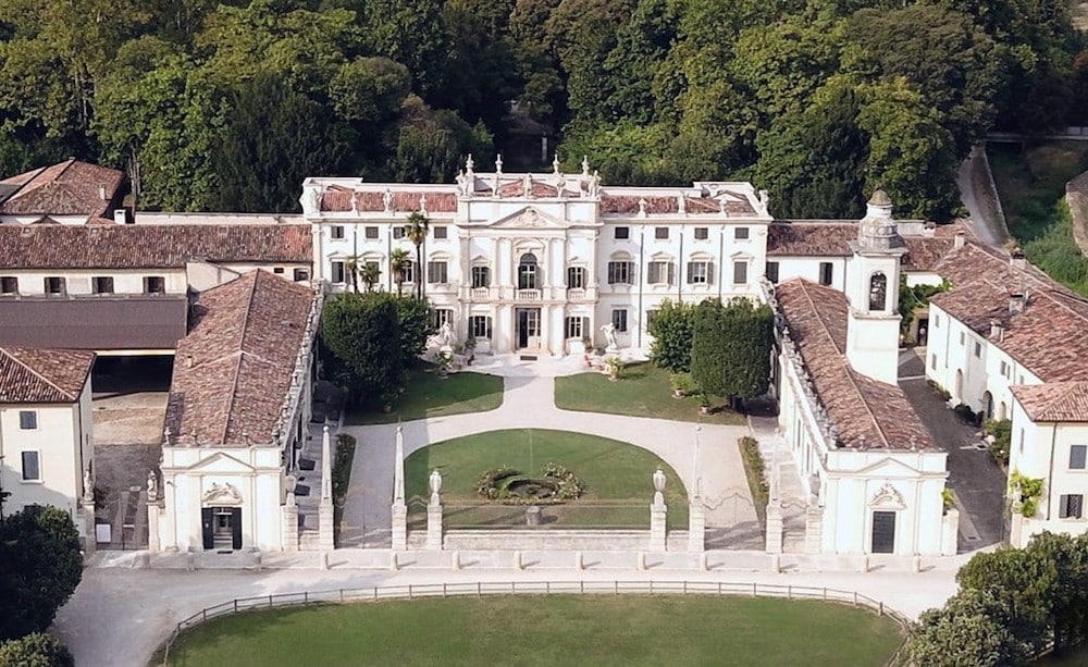 Villa Mosconi Bertani