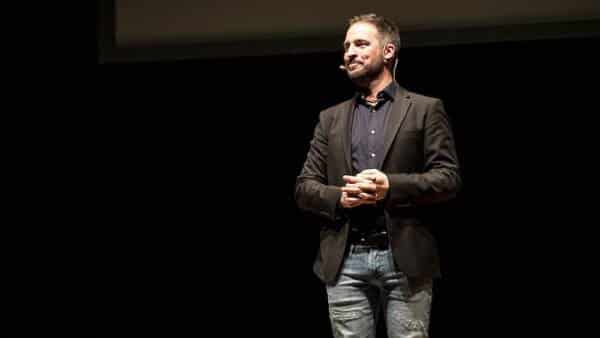 Filippo Caccamo a Verona