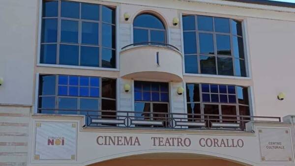 Doppio appuntamento al Teatro Corallo con Andrea Testa e Sara Simeoni