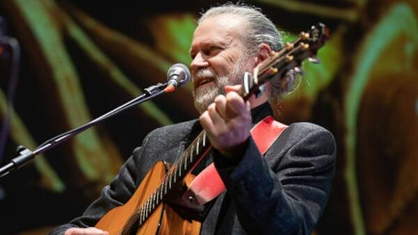 Beppe Gambetta presenta il suo nuovo cd “Terra Madre”