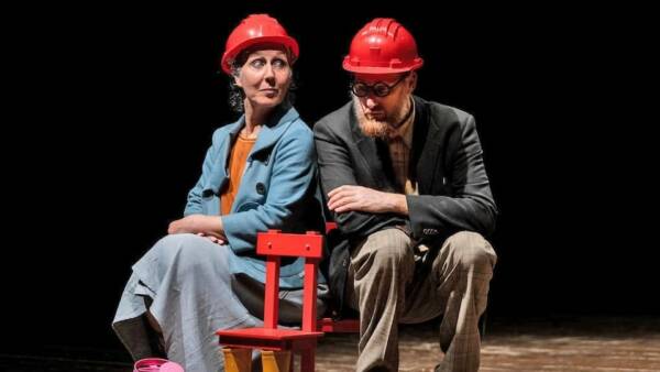 Spettacolo “Seggioline per diventare grandi” al Teatro Stimate