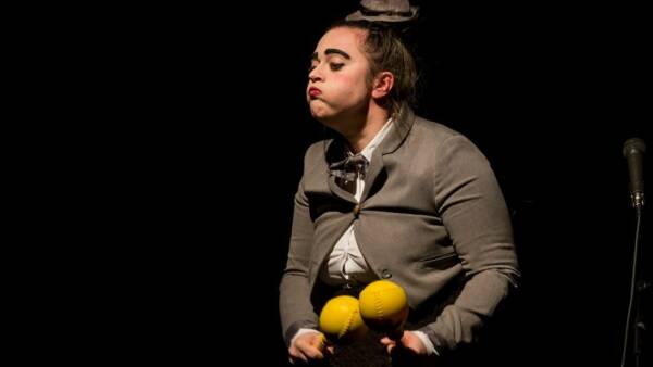 Spettacolo clown punk “Super Ginger!” al Teatro Peroni