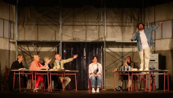 Commedia “Sottobanco” al Teatro Nuovo San Michele