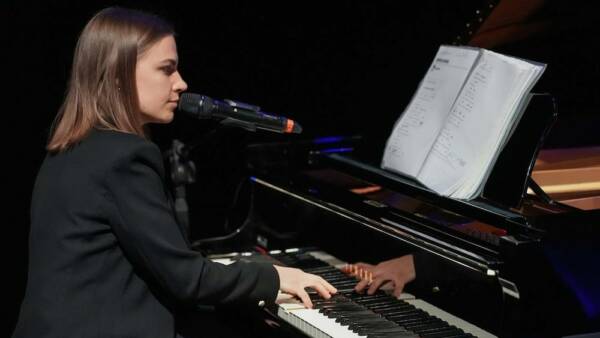 “Emozioni… tu chiamale se vuoi” al Teatro Corallo di Bardolino