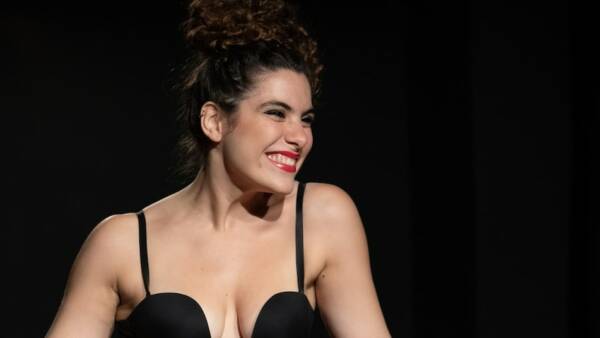 “Freevola” di e con Lucia Raffaella Mariani in Fucina Machiavelli