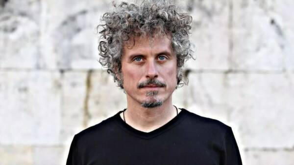 Il tour estivo di Niccolò Fabi approda al Teatro Romano di Verona