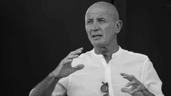 “Che ci faccio qui in scena” con Domenico Iannacone