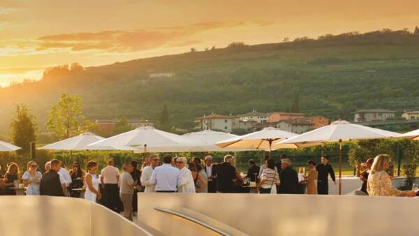 “Sunset Experience”: aperitivo al tramonto al Monteleone21