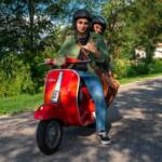 Alonso Nina in vespa Elia Pinna