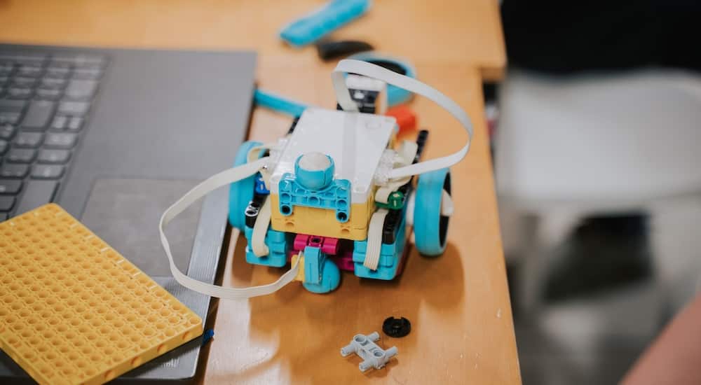 Black box Robot In Azione
